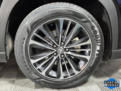 Used 2024 Toyota Grand Highlander AWD Hybrid image 29