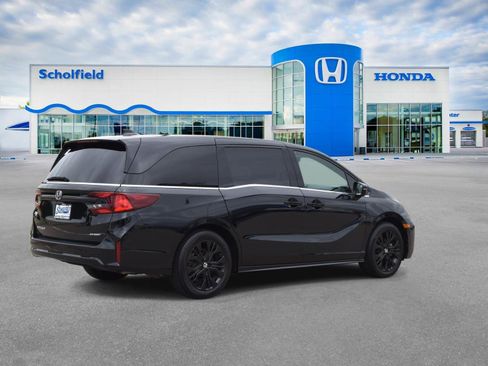 Used 2025 Honda Odyssey Sport-L image 3