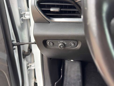 Used 2018 Chevrolet Traverse Premier w/ Redline Edition FWD image 20