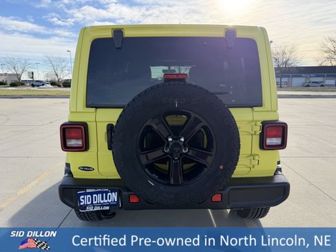 Used 2023 Jeep Wrangler Unlimited Sahara image 5