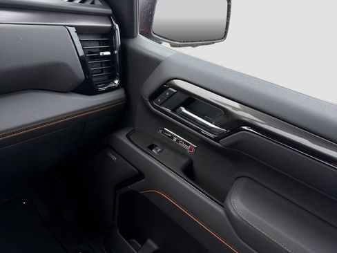 New 2026 GMC Sierra 1500 AT4 w/ AT4 Premium Package AWD/4WD image 27