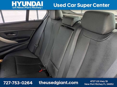 Used 2016 BMW 320i Sedan RWD image 13