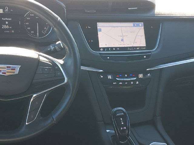 Certified 2024 Cadillac XT5 Premium Luxury AWD/4WD image 32