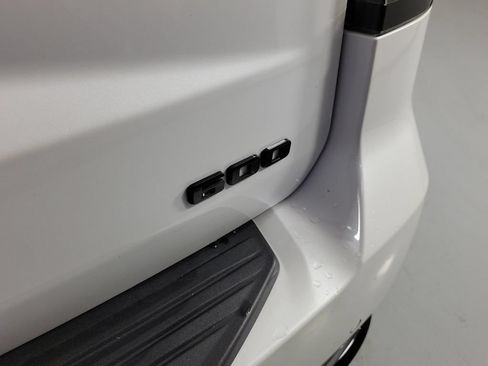 Certified 2024 Cadillac Escalade Sport w/ LPO, ONYX Package AWD/4WD image 6