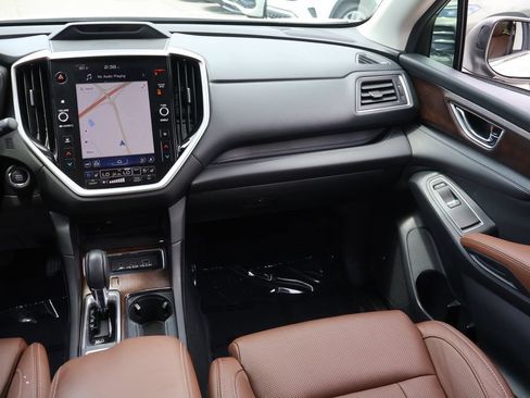 Used 2023 Subaru Ascent Touring AWD/4WD image 16