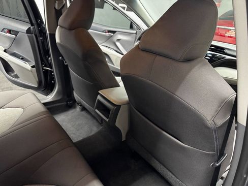 Used 2019 Toyota Camry LE w/ Carpet Mat Package image 47