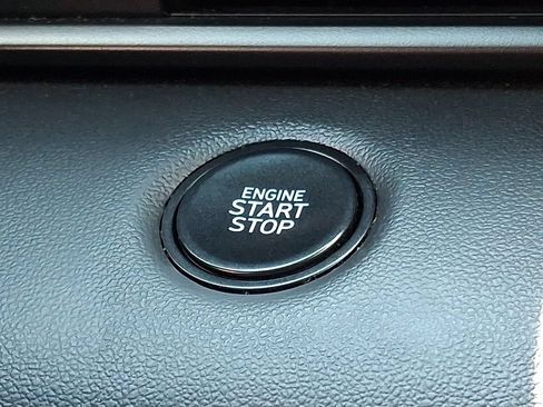 Certified 2025 Hyundai Elantra Sport FWD image 26