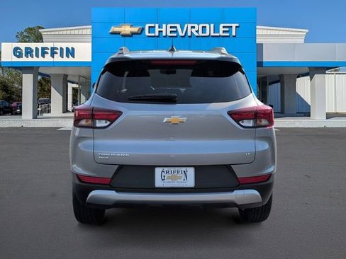 Used 2025 Chevrolet TrailBlazer LT AWD/4WD image 8
