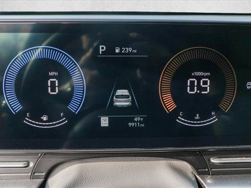 Certified 2025 Hyundai Kona SEL image 15