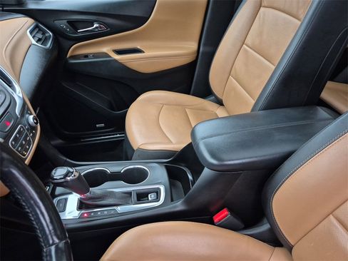 Used 2019 Chevrolet Equinox Premier image 27
