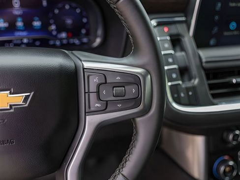 Used 2024 Chevrolet Tahoe LT AWD/4WD image 13