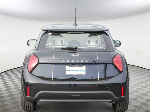Used 2026 MINI Cooper 2-Door Hardtop FWD image 7