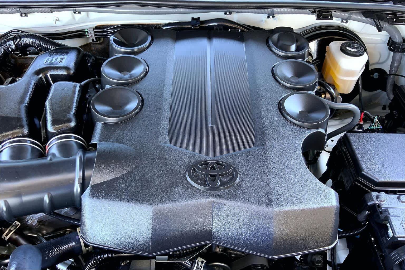 Used 2022 Toyota 4Runner SR5 RWD image 31