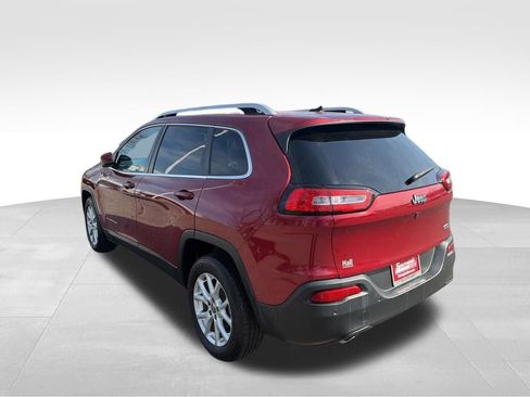 Used 2016 Jeep Cherokee Latitude w/ Safety/Convenience Group image 3