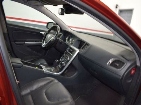 Used 2012 Volvo S60 T5 FWD image 12