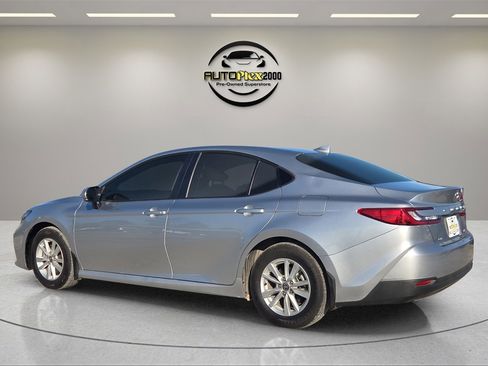 Used 2025 Toyota Camry XSE image 5