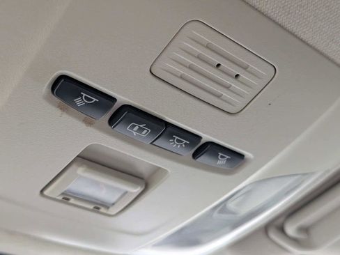 Used 2021 Toyota Corolla LE FWD image 25