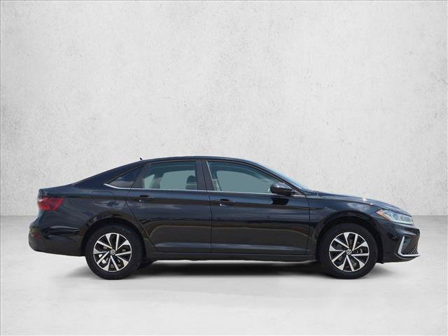 Used 2025 Volkswagen Jetta S FWD image 4