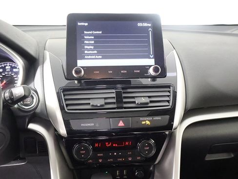 Used 2024 Mitsubishi Eclipse Cross SE image 32