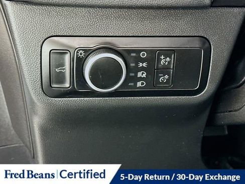 Used 2022 Ford Escape SE w/ SE Sport Appearance Package AWD/4WD image 12