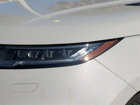 New 2025 Land Rover Range Rover Sport Dynamic SE image 9