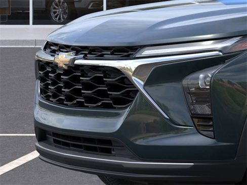 New 2026 Chevrolet Trax LT w/ Driver Confidence Package image 13