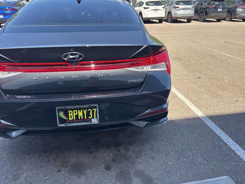 Used 2023 Hyundai Elantra Limited image 10