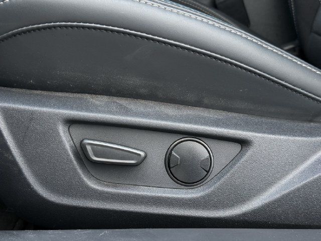 Used 2025 Ford Mustang Coupe RWD image 24