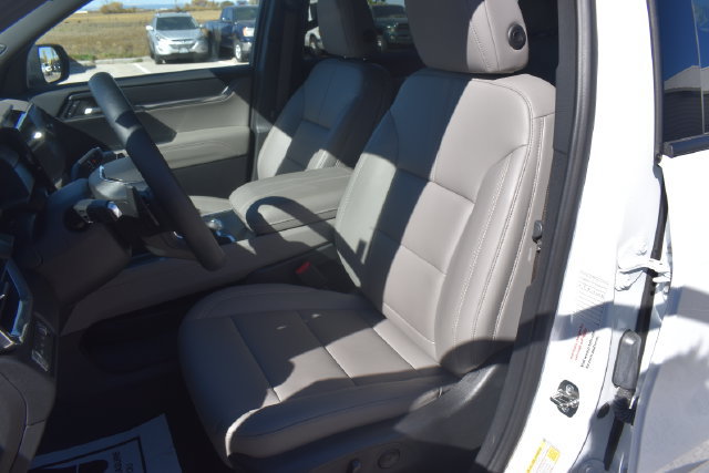 Used 2026 GMC Acadia Elevation w/ Elevation Premium Package AWD/4WD image 13