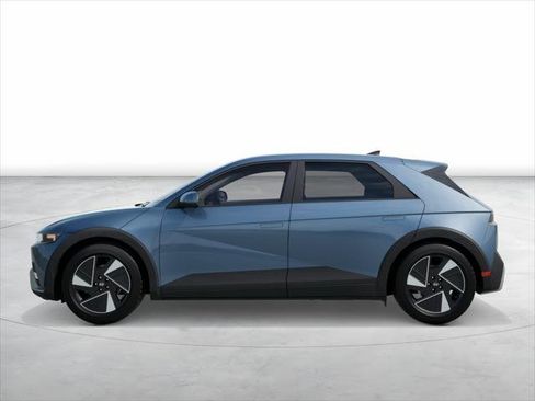 New 2026 Hyundai Ioniq 5 SE RWD image 3