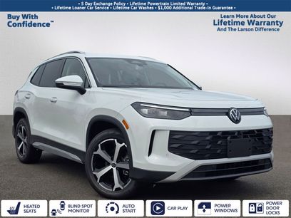 New 2025 Volkswagen Tiguan SE