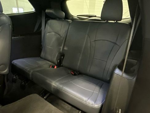 Certified 2023 Buick Enclave Essence image 33