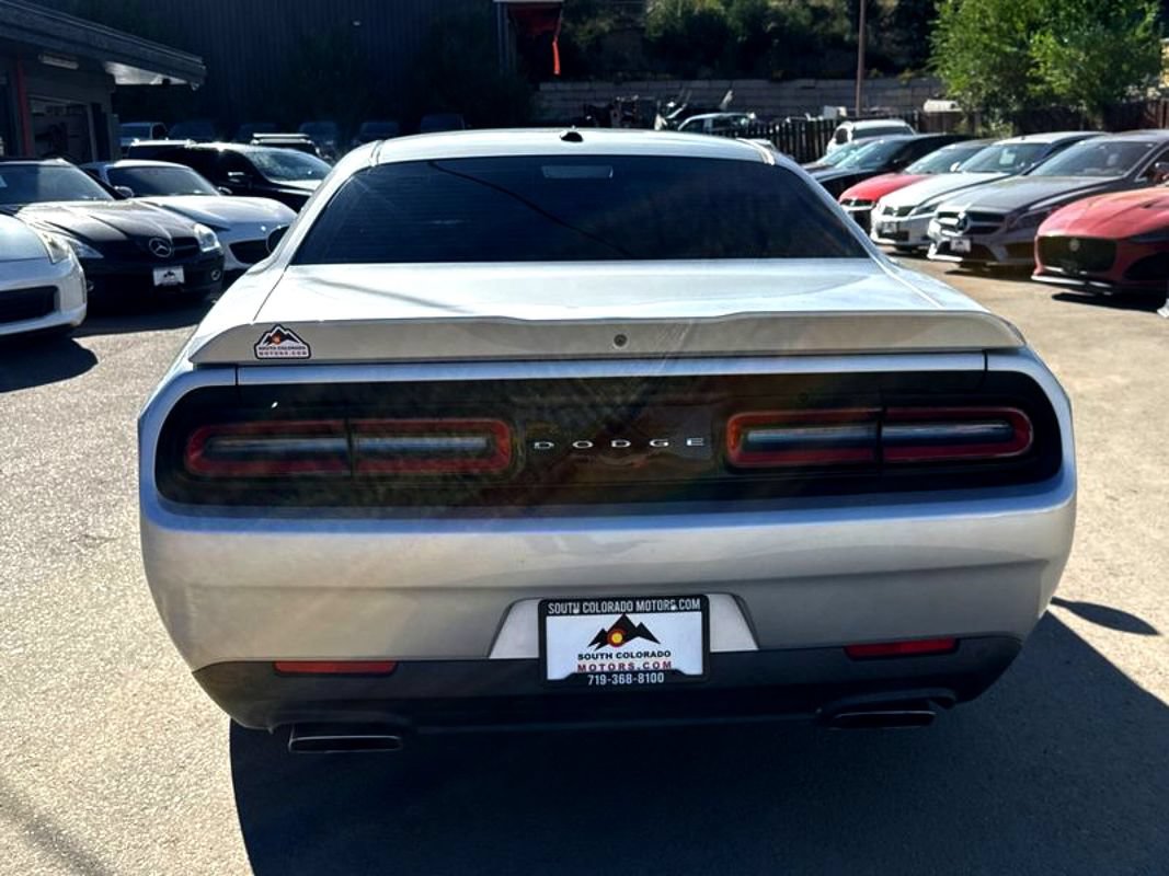 Used 2020 Dodge Challenger R/T RWD image 6