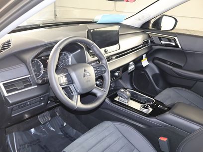 New 2026 Mitsubishi Outlander SE