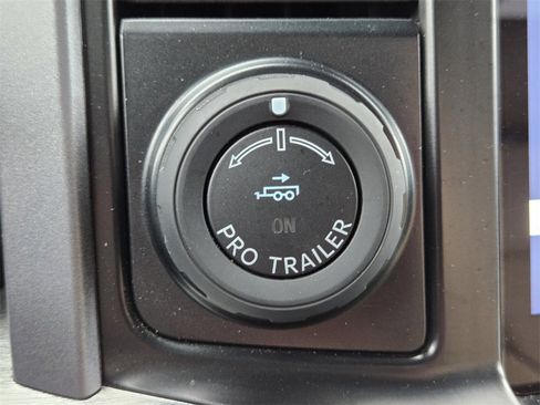 Used 2023 Ford F150 Lariat w/ Equipment Group 502A High image 31