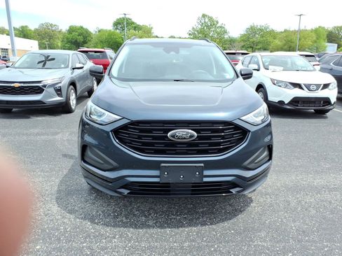 Used 2022 Ford Edge SE w/ Black Appearance Package AWD/4WD image 2