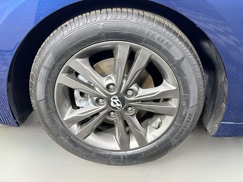 Used 2018 Hyundai Elantra SEL image 37