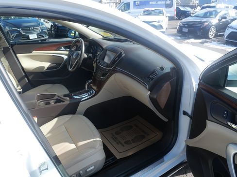 Used 2015 Buick Regal Premium image 16