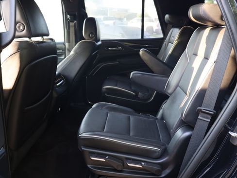 Certified 2022 Cadillac Escalade Sport RWD image 42