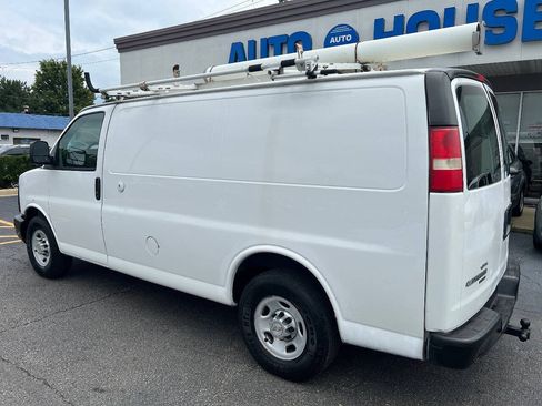 Used 2012 Chevrolet Express 2500 w/ Cold Climate Package RWD image 13