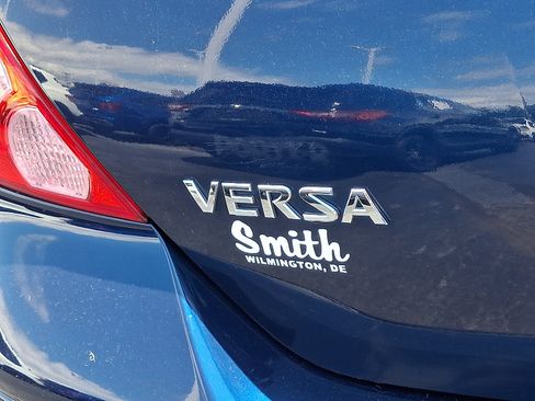Used 2012 Nissan Versa Hatchback FWD image 28