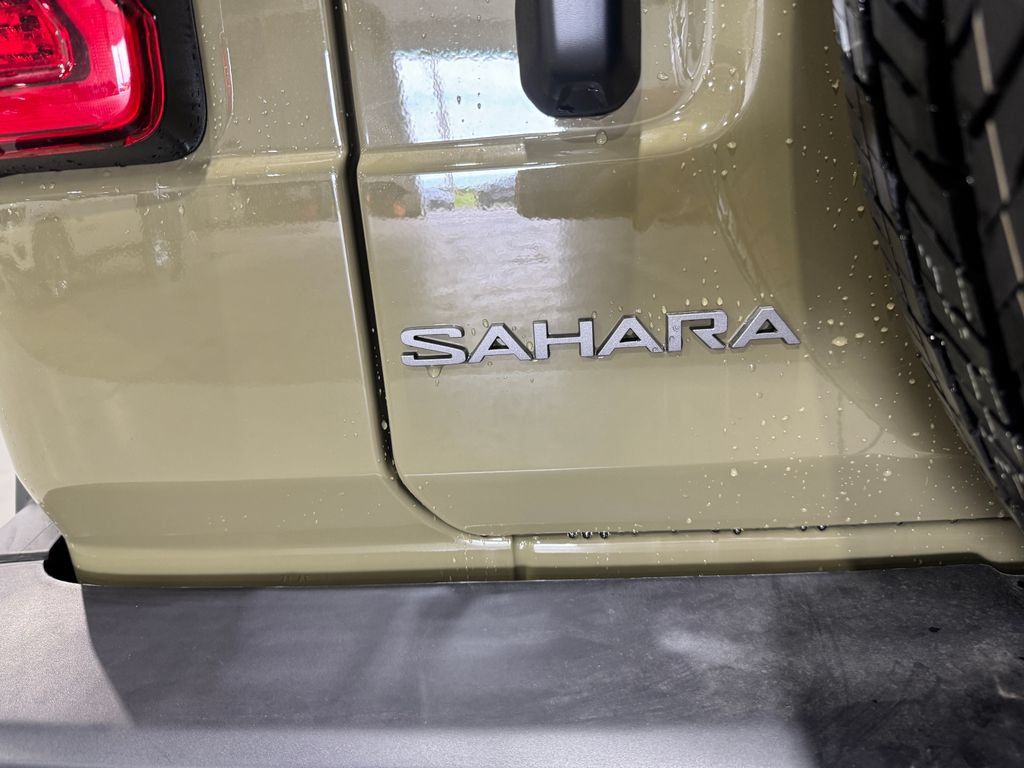 New 2026 Jeep Wrangler Unlimited Sahara w/ Safety Group AWD/4WD image 32