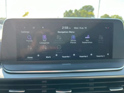 Used 2022 Kia Telluride S AWD/4WD image 46