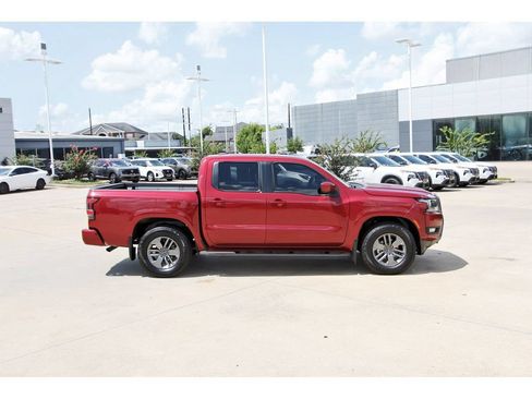 Used 2025 Nissan Frontier SV w/ SV Convenience Package RWD image 5