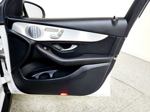 Used 2019 Mercedes-Benz GLC 300 GLC 300 image 23