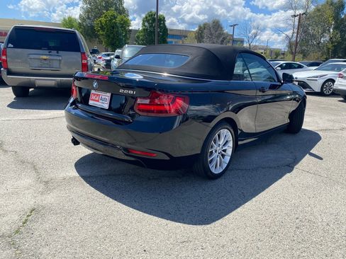 Used 2016 BMW 228i Convertible image 3