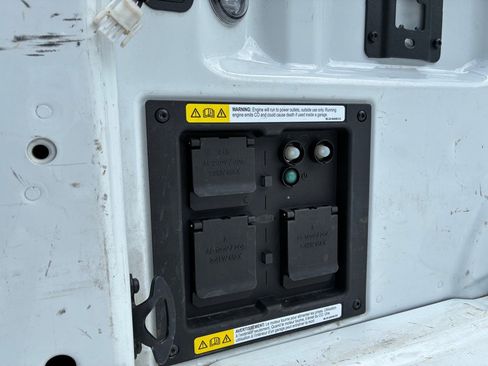 Used 2022 Ford F150 XL w/ Trailer Tow Package image 17