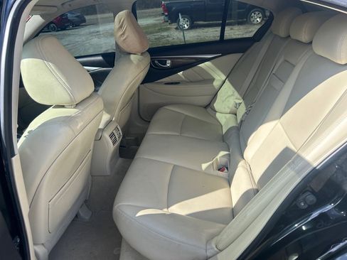 Used 2019 INFINITI Q50 Luxe w/ Essential Package (3.0T Luxe) image 17