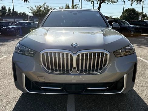 Used 2025 BMW X5 xDrive50e w/ Climate Comfort Package AWD/4WD image 8