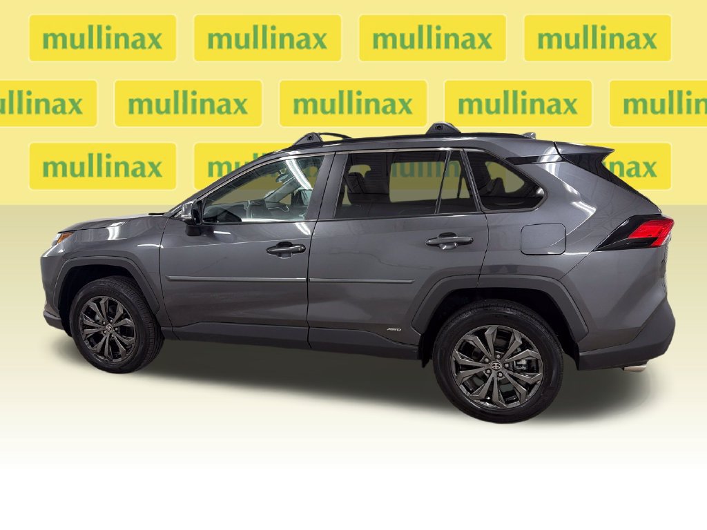 Used 2023 Toyota RAV4 XLE Premium AWD/4WD image 13